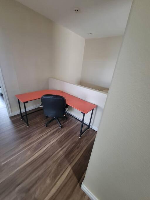 5 Bed- Strip 8mil, Dwntown 4.5mi Holiday home